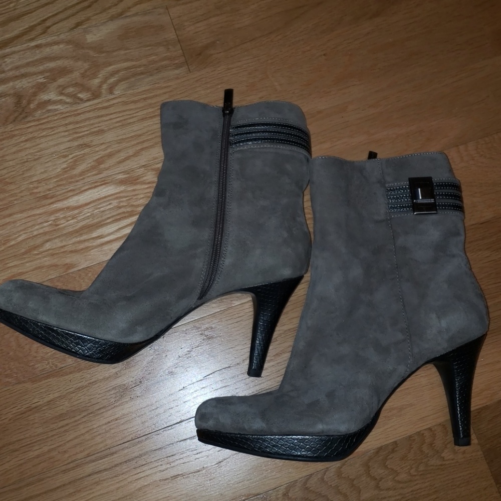 Bandolino boots 8 1/2